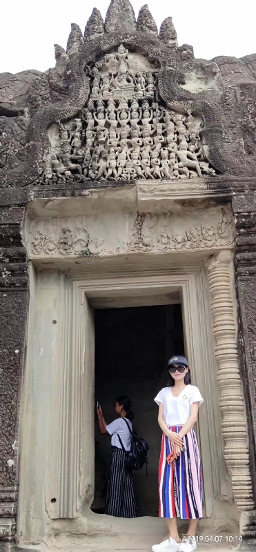 桃花与酒的第一张照片--南宁认干亲服务网